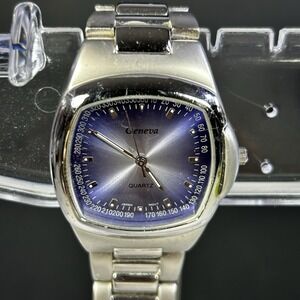 Geneva Quartz Watch Blue Dial Japan Movt Silver Tone Stainless Steel Bracelet